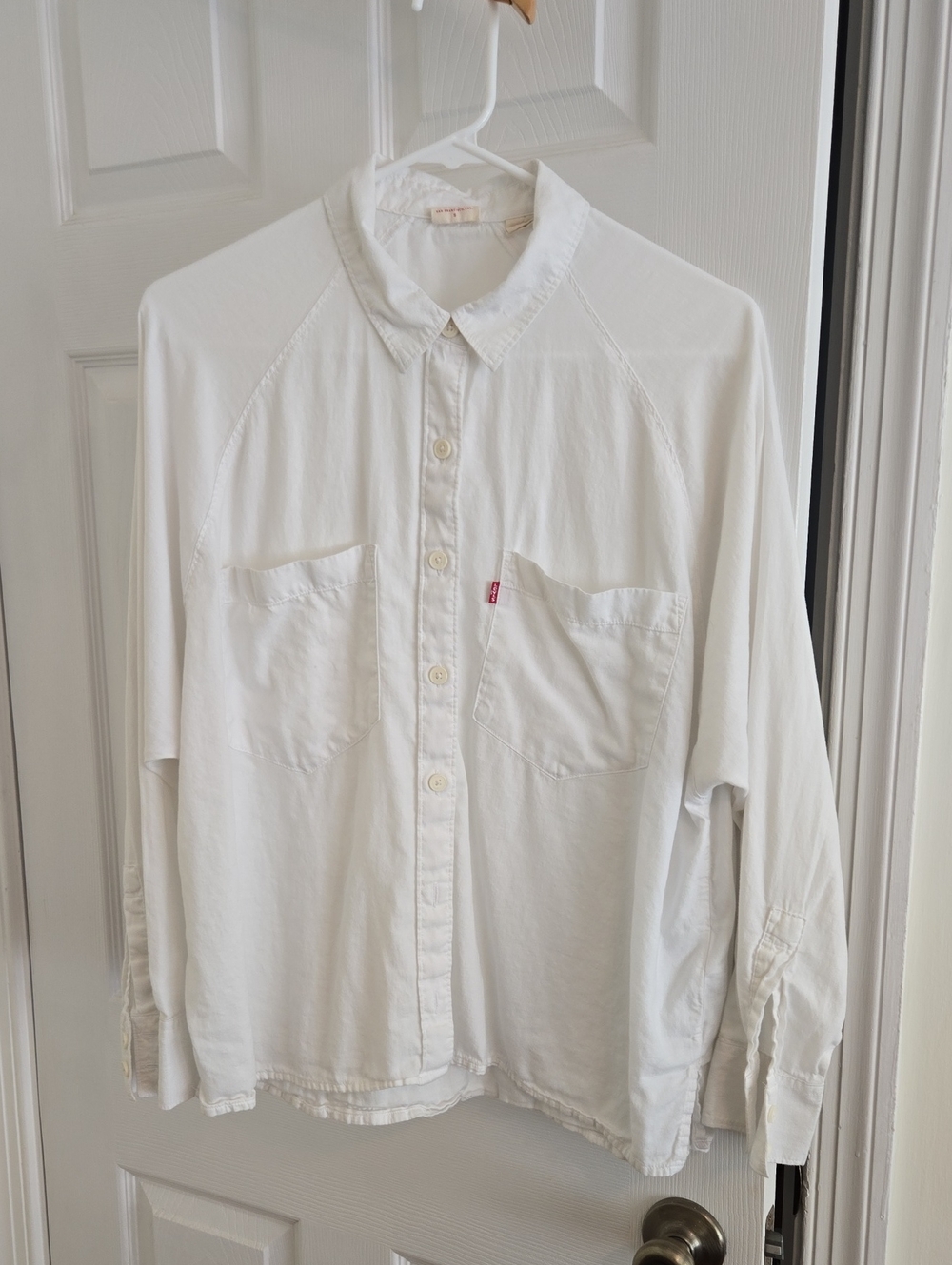 Levi's Casual Button-Down Shirt